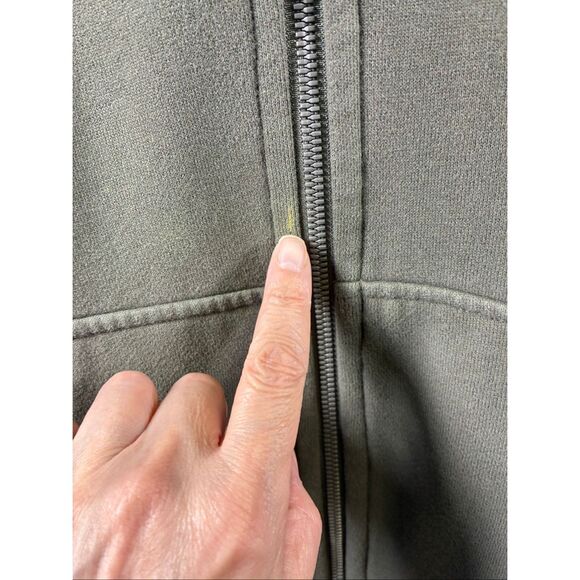 Lululemon Full Zip Scuba Hooded Cropped Oversized in Army Green Size M/L - Picture 8 of 9
